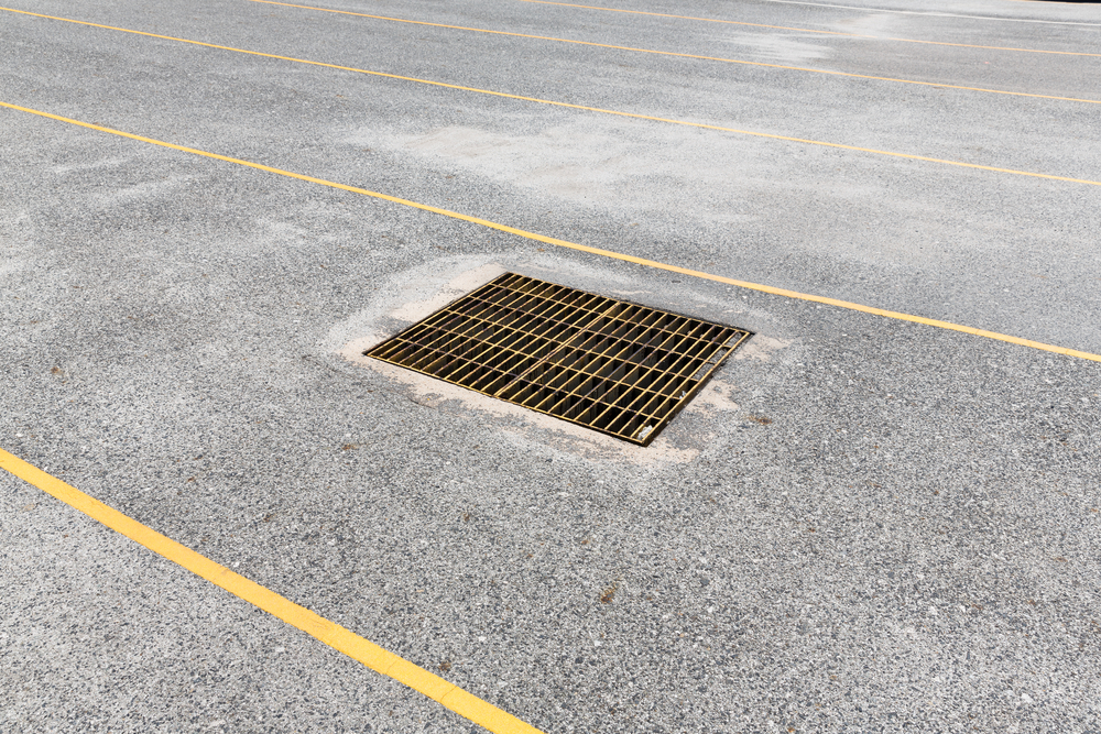 Signs That Your Parking Lot’s Sewer Drain or Manhole Needs To Be Repaired